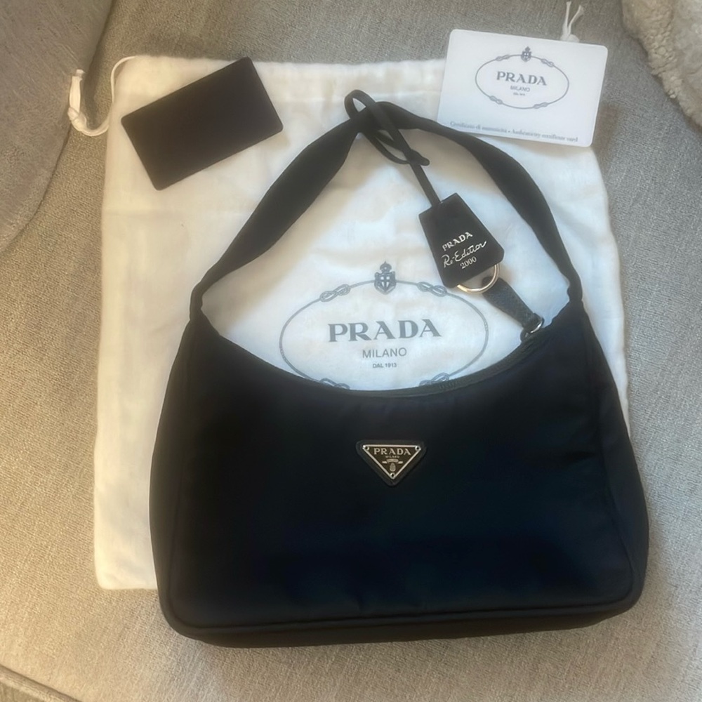 Authentic Prada Nylon Bag Black Re-edition 2000 Shoulder Purse